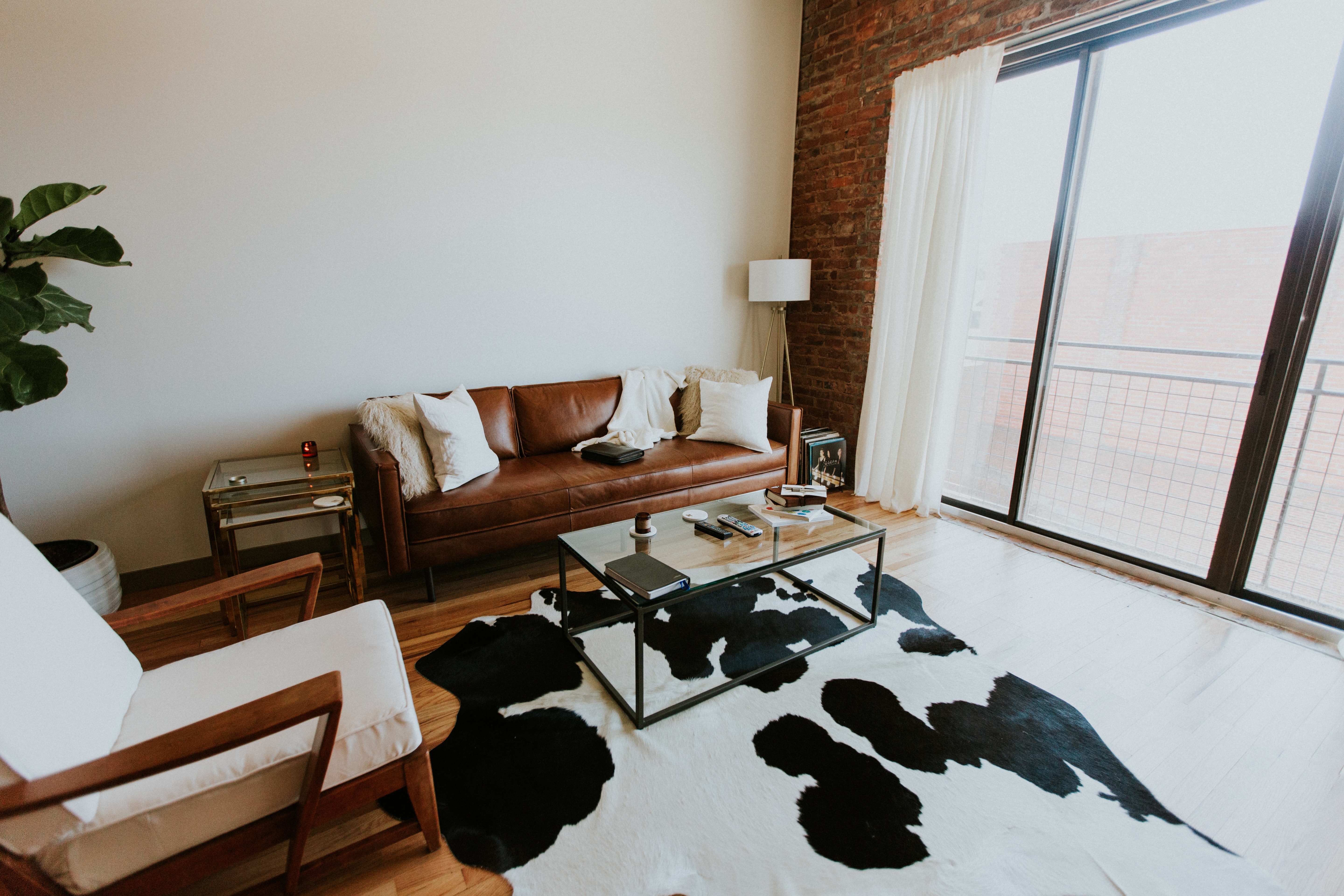 A rug in the living room